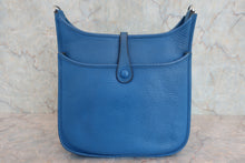 Load image into Gallery viewer, HERMES EVELYNE 3PM Clemence leather Mykonos □O Engraving Shoulder bag 800050154
