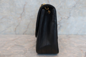 CHANEL Matelasse single flap chain shoulder bag Lambskin Black/Gold hadware Shoulder bag 600040190