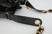 将图片加载到图库查看器，CHANEL/香奈儿 水桶包 链条包 羊皮 Black/Gold hardware(黑色/金色金属) 肩背包 800080190
