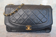 Load image into Gallery viewer, CHANEL  Diana matelasse chain shoulder bag Lambskin Black/Gold hadware Shoulder bag 700120110
