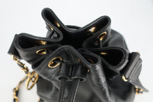 将图片加载到图库查看器，CHANEL/香奈儿 水桶包 链条包 羊皮 Black/Gold hardware(黑色/金色金属) 肩背包 800080190
