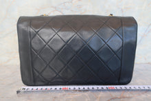 Load image into Gallery viewer, CHANEL  Diana matelasse chain shoulder bag Lambskin Black/Gold hadware Shoulder bag 700120110
