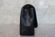 Load image into Gallery viewer, CHANEL  Diana matelasse chain shoulder bag Lambskin Black/Gold hadware Shoulder bag 700120110
