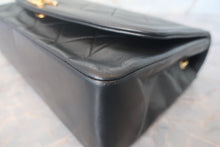 Load image into Gallery viewer, CHANEL  Diana matelasse chain shoulder bag Lambskin Black/Gold hadware Shoulder bag 700120110
