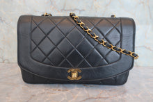 Load image into Gallery viewer, CHANEL  Diana matelasse chain shoulder bag Lambskin Black/Gold hadware Shoulder bag 800030022
