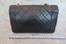 Load image into Gallery viewer, CHANEL  Diana matelasse chain shoulder bag Lambskin Black/Gold hadware Shoulder bag 800030022
