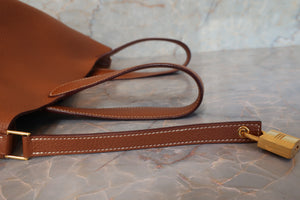 HERMES／エルメス ピコタンロックＭＭ トリヨンクレマンス ゴールド C刻印 ハンドバッグ 700050257