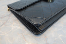 Load image into Gallery viewer, CHANEL Matelasse push lock chain shoulder bag Lambskin Black/Gold hadware Shoulder bag 800080136
