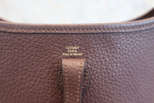 画像をギャラリービューアに読み込む, HERMES／エルメス エブリンTPM トリヨンクレマンス ルージュセリエ Z刻印 ショルダーバッグ 800070076

