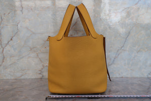 HERMES／エルメス ピコタンロックＰＭ トリヨンクレマンス ジョーヌアンブル Y刻印 ハンドバッグ 700090184