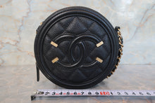 画像をギャラリービューアに読み込む, CHANEL/シャネル ココマークラウンドチェーンショルダーバッグ キャビアスキン ブラック/ゴールド金具 ショルダーバッグ 700110031
