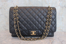 Load image into Gallery viewer, CHANEL Matelasse double flap double chain shoulder bag Caviar skin Shoulder bag 800050012

