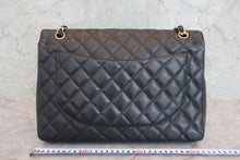 Load image into Gallery viewer, CHANEL Matelasse double flap double chain shoulder bag Caviar skin Shoulder bag 800050012
