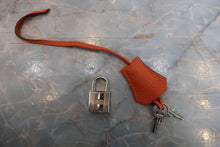 將圖片載入圖庫檢視器 HERMES／エルメス バーキン30 トゴ オレンジ □O刻印 ハンドバッグ 700060073
