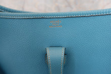 将图片加载到图库查看器，HERMES EVELYNE1 GM Togo leather Blue jean □D刻印 Shoulder bag 600050182
