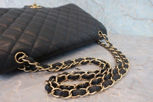 Load image into Gallery viewer, CHANEL Matelasse double flap double chain shoulder bag Caviar skin Shoulder bag 800050012
