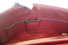 Load image into Gallery viewer, CHANEL Matelasse chain shoulder bag Lambskin Black/Gold hadware Shoulder bag 700120032
