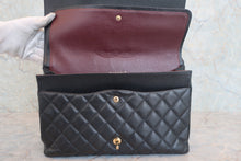 Load image into Gallery viewer, CHANEL Matelasse double flap double chain shoulder bag Caviar skin Shoulder bag 800050012
