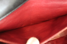 Load image into Gallery viewer, CHANEL Matelasse chain shoulder bag Lambskin Black/Gold hadware Shoulder bag 700120032
