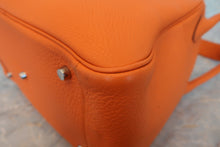画像をギャラリービューアに読み込む, HERMES／エルメス リンディ34 トリヨンクレマンス オレンジ □L刻印 ショルダーバッグ 700060003

