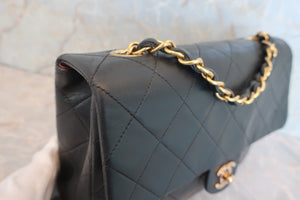 CHANEL Mini Matelasse single flap chain shoulder bag Lambskin Black/Gold hadware Shoulder bag 600070112