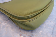 Load image into Gallery viewer, HERMES  EVELYNE 2GM Clemence leather Anise green □H Engraving Shoulder bag 800080117

