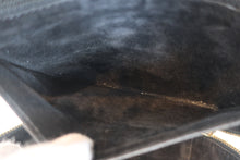 将图片加载到图库查看器，CHANEL/香奈儿 经典双C 化妆包 荔枝皮 Black/Gold hadware(黑色/金色金属) 化妆包 800040041
