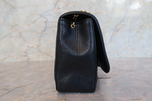 画像をギャラリービューアに読み込む, CHANEL/シャネル マトラッセチェーンショルダーバッグ ラムスキン ブラック/ゴールド金具 ショルダーバッグ 700090235
