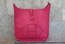 将图片加载到图库查看器，HERMES EVELYNE 3PM Epsom leather Rose tyrien □O刻印 Shoulder bag 700070170
