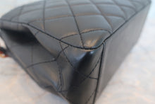 Load image into Gallery viewer, CHANEL Matelasse tortoiseshell chain shoulder bag Lambskin Black Hand bag 700120122
