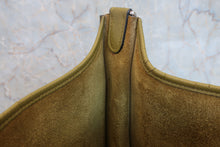 Load image into Gallery viewer, HERMES  EVELYNE 2GM Clemence leather Anise green □H Engraving Shoulder bag 800080117
