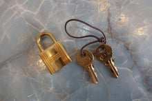 Load image into Gallery viewer, HERMES PICOTIN LOCK MM Clemence leather Blue pale Z Engraving Hand bag 800010065
