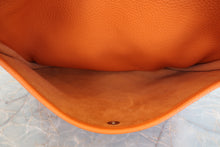 Load image into Gallery viewer, HERMES EVELYNE 3PM Clemence leather Orange □P Engraving Shoulder bag 800080193
