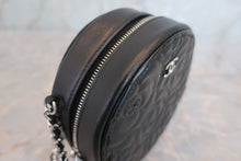 Load image into Gallery viewer, CHANEL Camelia round chain shoulder bag Lambskin Black/Silver hadware Shoulder bag 600060098
