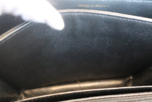 Load image into Gallery viewer, CHANEL Matelasse tortoiseshell chain shoulder bag Lambskin Black Hand bag 700120122
