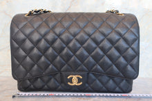 Load image into Gallery viewer, CHANEL Matelasse double flap chain shoulder bag Caviar skin Black/Gold hardware Shoulder bag 700090229
