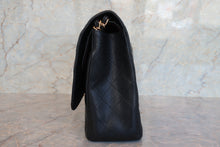 Load image into Gallery viewer, CHANEL Matelasse double flap chain shoulder bag Caviar skin Black/Gold hardware Shoulder bag 700090229
