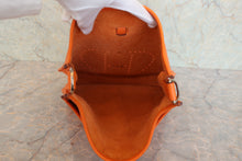 Load image into Gallery viewer, HERMES EVELYNE 3PM Clemence leather Orange □P Engraving Shoulder bag 800080193
