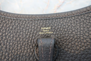 HERMES／エルメス エブリンTPM トリヨンクレマンス カフェ Z刻印 ショルダーバッグ 700060047