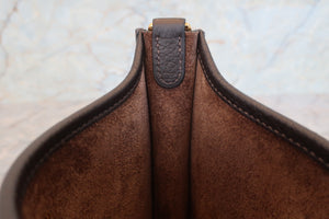 HERMES／エルメス エブリンTPM トリヨンクレマンス カフェ Z刻印 ショルダーバッグ 700060047