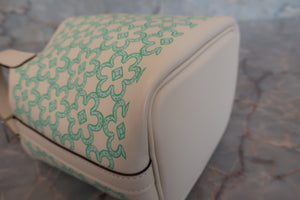HERMES／エルメス ピコタンロックマイクロ（ミクロ） ラッキーデイジー ヴォースイフト ナタ/ヴェール B刻印 ハンドバッグ 700080187
