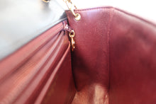 Load image into Gallery viewer, CHANEL Mini Matelasse chain single flap chain shoulder bag Lambskin Black/Gold hadware Shoulder bag 700090187
