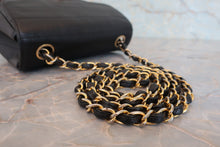 Load image into Gallery viewer, CHANEL Border Stitch chain shoulder bag Caviar skin Black/Gold hadware Shoulder bag 800080132
