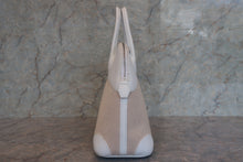 画像をギャラリービューアに読み込む, HERMES／エルメス ボリード35 トワルアッシュ/トリヨンクレマンス ベージュ/ホワイト □E刻印 ショルダーバッグ 700120112
