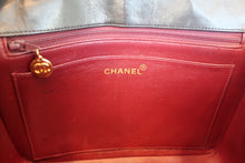 Load image into Gallery viewer, CHANEL  V-Stitch chain shoulder bag Lambskin Black/Gold hadware Shoulder bag 700090234
