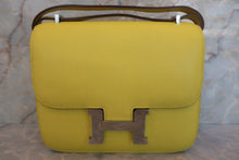 Load image into Gallery viewer, HERMES CONSTANCE MINI Epsom leather Lime A Engraving Shoulder bag 600040204
