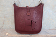 将图片加载到图库查看器，HERMES EVELYNE TPM Clemence leather Bordeaux A刻印 Shoulder bag 600060173
