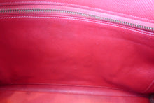 Load image into Gallery viewer, HERMES KELLY 32 Graine Couchevel leather Rouge vif 〇V Engraving Shoulder bag 500060067
