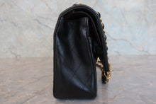 Load image into Gallery viewer, CHANEL Matelasse double Flap Double Chain shoulder bag Lambskin Black/Gold Hardware Shoulder bag 800080248
