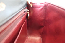 Load image into Gallery viewer, CHANEL Mini Matelasse single flap chain shoulder bag Lambskin Black/Gold hadware Shoulder bag 600060078
